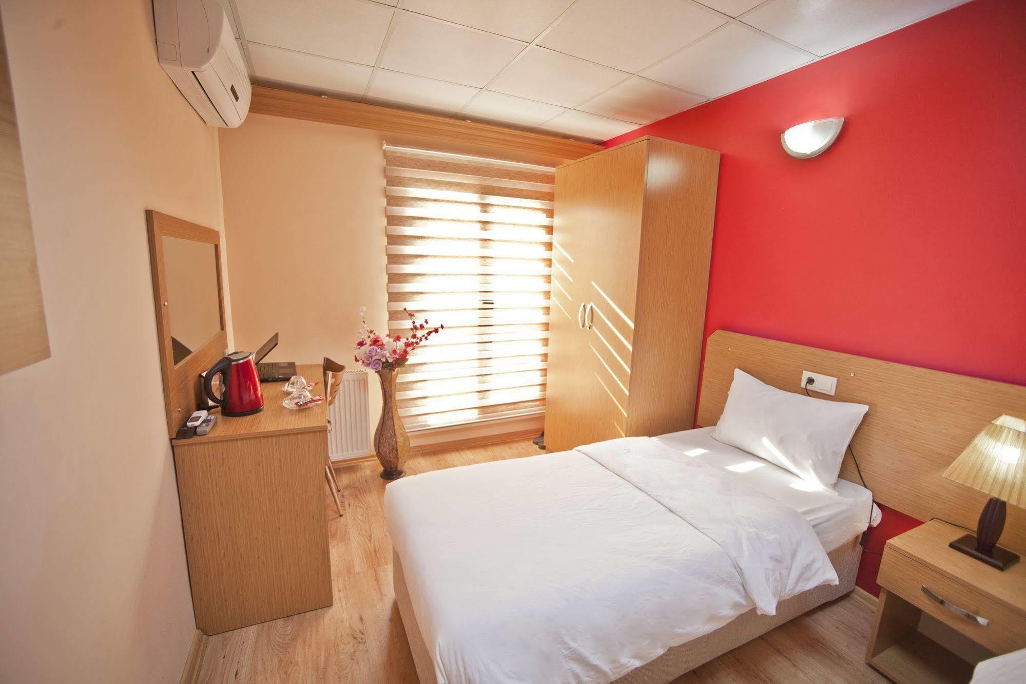 Avcilar Vizyon Hotel Istanbul Exterior photo